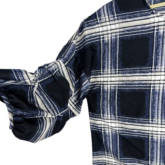 Maggie Max Women Boxy Top Plus 1X Blue Gray White Plaid Academia Preppy - Picture 4 of 10